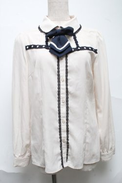 画像1: axes femme POETIQUE / フラワーモチーフ襟半袖ブラウス  キナリ S-25-07-01-017-AX-BL-HR-ZS