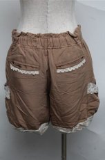画像2: axes femme / 裾レースショートパンツ  ベージュ S-25-07-03-1048-AX-OP-AS-ZT409 (2)
