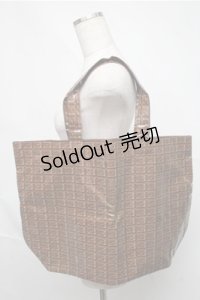 Q-pot. / チョコレートトートバッグ  ブラウン S-25-07-03-1010-QP-BG-AS-ZS