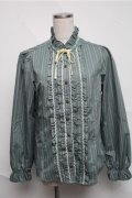 axes femme / ストライプフリルブラウス  グリーン S-25-07-03-1025-AX-BL-HR-ZS