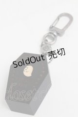 Q-pot. / 棺桶バッグチャーム  黒 S-25-07-03-014-QP-AC-AS-ZS