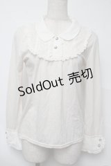 axes femme / ブローチ付きブラウス風プルオーバー  オフ S-25-07-03-028-AX-TO-AS-ZS