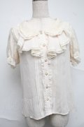 axes femme / フェミニンラッフルブラウス  オフ S-25-07-05-015-AX-BL-HR-ZS