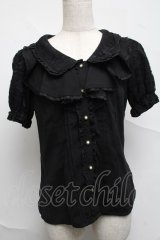 axes femme / フェミニンラッフルブラウス  黒 S-25-07-05-027-AX-BL-HR-ZS