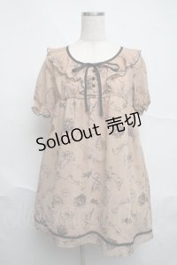 Fi.n.t / 天使柄シフォンワンピース  ベージュ S-25-07-07-024-CA-OP-HR-ZS