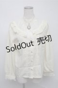 axes femme / ブローチ付きヨークレースブラウス  イエロー S-25-07-14-037-AX-BL-HR-ZI