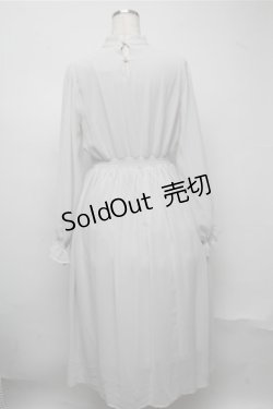 画像2: Fi.n.t / ポピーブーケ刺繍シアーワンピース【洗える】  ライトグレー S-25-07-14-045-CA-OP-HR-ZT472