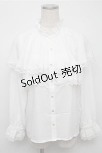 axes femme POETIQUE / ケープデザインフリルブラウス  白 S-25-07-14-027-AX-BL-HR-ZS