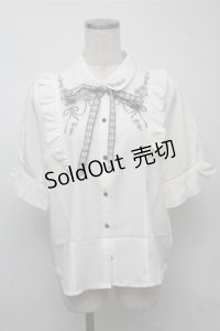 axes femme / リボン付ローズ刺繍ブラウス  白 S-25-07-14-030-AX-TO-HR-ZS