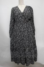 画像1: Maison de FLEUR Petite Robe / カシュクールワンピース  黒 S-25-07-22-044-EL-OP-AS-ZT252 (1)