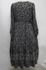 画像2: Maison de FLEUR Petite Robe / カシュクールワンピース  黒 S-25-07-22-044-EL-OP-AS-ZT252 (2)