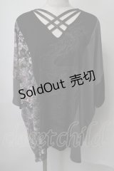 Qutie Frash / BIGクロスTシャツ  黒ｘグレー S-25-07-28-028-QU-TS-HR-ZS