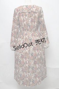 画像2: axes femme / 胸元シャーリング&レース花柄ワンピース  オフ S-25-07-31-048-AX-OP-AS-ZI