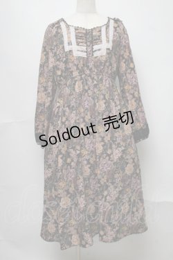 画像1: axes femme / 胸元シャーリング&レース花柄ワンピース  黒 S-25-07-31-049-AX-OP-AS-ZI