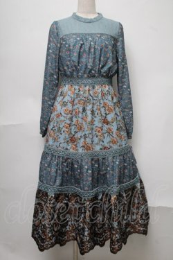 画像1: axes femme NOSTALGIE / 花柄ｘ刺繍スタンドワンピース  グリーン S-25-07-31-042-AX-OP-AS-ZS