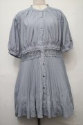 axes femme / ウエストレースプリーツシャツ  サックス S-25-08-01-047-AX-BL-AS-ZS