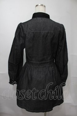 画像2: NieR Clothing / ボウタイ付きデニムワンピース  グレー S-25-08-02-051-PU-OP-HR-ZS