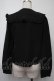 画像2: NieR Clothing / フリル襟ブラウス  黒 S-25-08-02-018-PU-BL-HR-ZS (2)