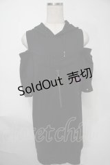 NieR Clothing / ショルダーカットフード付きカットソー  黒ｘ紫 S-25-08-02-030-PU-TO-HR-ZS