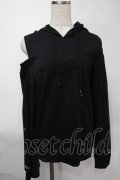NieR Clothing / バッククロスプリントプルオーバー  黒 S-25-08-02-032-PU-TO-HR-ZS