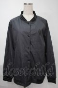 NieR Clothing / プリントナイロンスタジャン  黒 S-25-08-02-033-PU-JA-HR-ZS