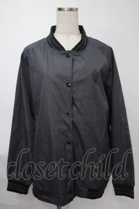 NieR Clothing / プリントナイロンスタジャン  黒 S-25-08-02-033-PU-JA-HR-ZY