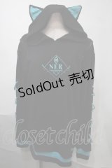 NieR Clothing / 袖レースアップシエルプルオーバー  黒ｘブルー S-25-08-02-045-PU-TO-HR-ZS