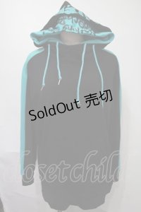 NieR Clothing / バイカラープルオーバー  黒ｘブルー S-25-08-02-048-PU-TO-HR-ZS