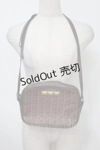 Q-pot. / チョコレートショルダーバッグ  ブラウン S-25-08-04-001-QP-BG-AS-ZS