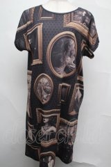 abilletage / FrameシリーズTシャツワンピース（Big frame）  黒 S-25-08-04-024-GO-OP-HR-ZS