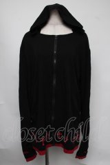 NieR Clothing / 裾クロスプリントパーカー  黒ｘ赤 S-25-08-05-013-PU-TO-HR-ZS