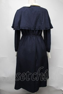 画像2: axes femme / ケープ付クラシックロングワンピース  紺 S-25-08-05-038-AX-OP-AS-ZS