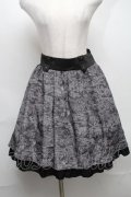 axes femme / トラベル柄スカート  黒 S-25-08-07-054-AX-SK-HR-ZS