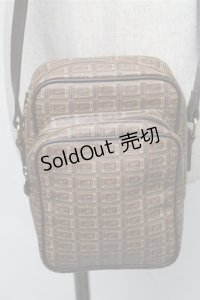 Q-pot. / チョコレートショルダーバッグ  ブラウン S-25-08-08-021-QP-BG-AS-ZS