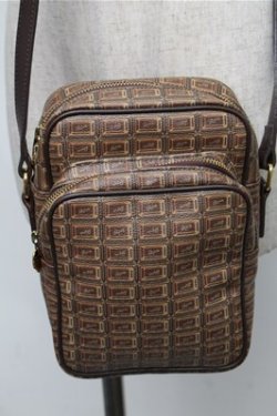 画像1: Q-pot. / チョコレートショルダーバッグ  ブラウン S-25-08-08-021-QP-BG-AS-ZS