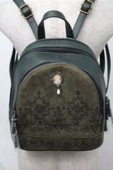 axes femme / カメオ付パネル柄リュック  グリーン S-25-08-08-023-AX-BG-AS-ZS