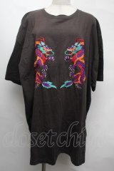 HEIHEI / ドラゴン刺繍BIGTシャツ  グレー S-25-08-13-026-PU-OP-AS-ZS