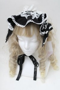DearMyLoveEmily / Emilyハートチャームヘッドドレス  黒ｘ白 S-25-08-15-021-LO-AC-AS-ZS