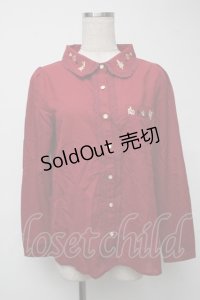 Mary Rose / 不思議の国のアリス刺繍ブラウス  赤 S-25-08-16-027-LO-BL-HR-ZS