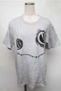 NieR Clothing / プリントTシャツ  グレー S-25-08-18-024-PU-TS-HR-ZS