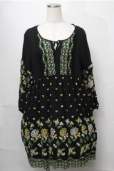 Jane Marple Dans Le Salon /フラワー刺繍チュニックワンピース  黒 S-25-08-22-1031-JM-OP-AS-ZS