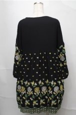 画像2: Jane Marple Dans Le Salon /フラワー刺繍チュニックワンピース  黒 S-25-08-22-1031-JM-OP-AS-ZT351 (2)