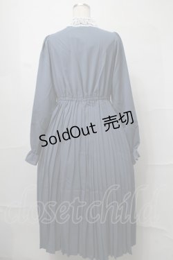 画像2: m petit by misako / レース襟プリーツワンピース  ブルー S-25-08-26-045-LO-OP-HR-ZS