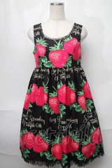 Emily Temple cute / フレッシュストロベリーノースリーブワンピース  黒 S-25-08-27-057-ET-OP-AS-ZT352