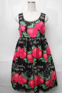 Emily Temple cute / フレッシュストロベリーノースリーブワンピース  黒 S-25-08-27-057-ET-OP-AS-ZT352