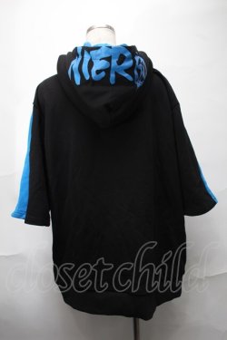 画像2: NieR Clothing / バイカラープリントプルオーバー  黒ｘ青 S-25-08-28-019-PU-TO-HR-ZS