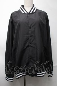 NieR Clothing / プリントナイロンスタジャン  黒 S-25-08-28-029-PU-JA-HR-ZY