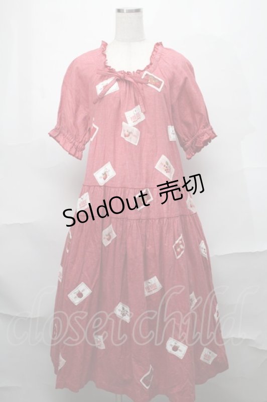 画像1: PINK HOUSE / PINK HOUSE×HELLO KITTY ネームワッペン使いワンピース  赤 S-25-08-29-050-LO-OP-HR-ZS (1)