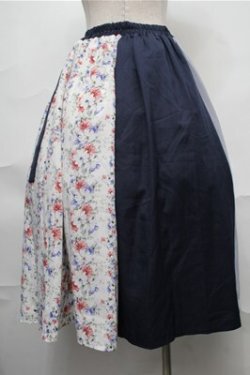 画像2: axes femme / スカーフ風花柄切替スカート  紺ｘ白 S-25-08-31-053-AX-SK-AS-ZS