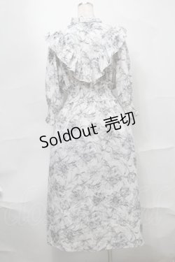 画像2: melume / makiコラボ花柄ワンピース 4L 白 S-25-09-04-043-LO-TO-AS-ZS